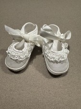 Vintage Infants 3 To 6 Months, Baby Deer, White And Lace, Infant Shoes