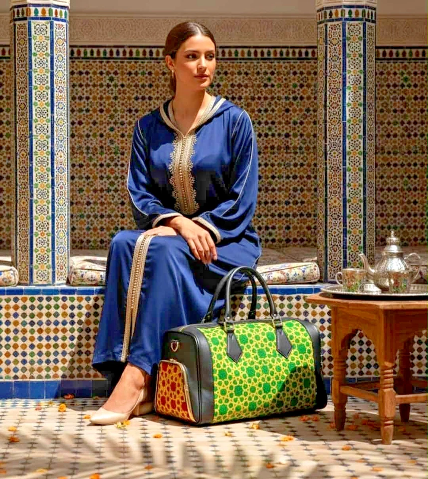 Bolso de viaje de fin de semana de cuero marroquí - Diseño Zellige hecho a mano - Manguito de mano Foto 3 de 4