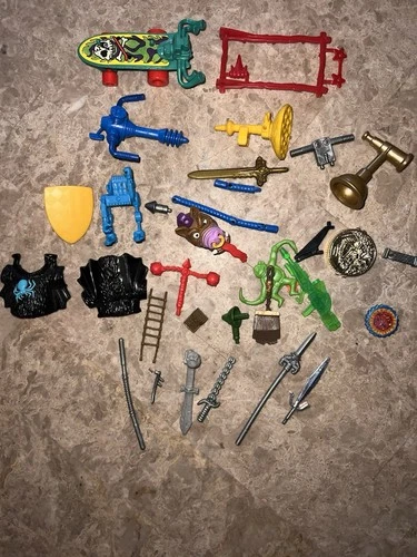 Teenage Mutant Ninja Turtles TMNT Weapons Accessories Mixed Lot Vintage