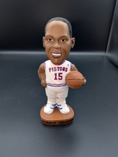 Roberto Alomar Bobblehead and Frank Thomas Statue Stadium Giveaways 59