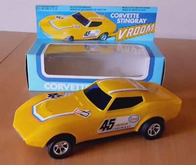 Vintage TM Modern Toys Corvette Stingray gelb Kunststoff Friktion Auto verpackt neu