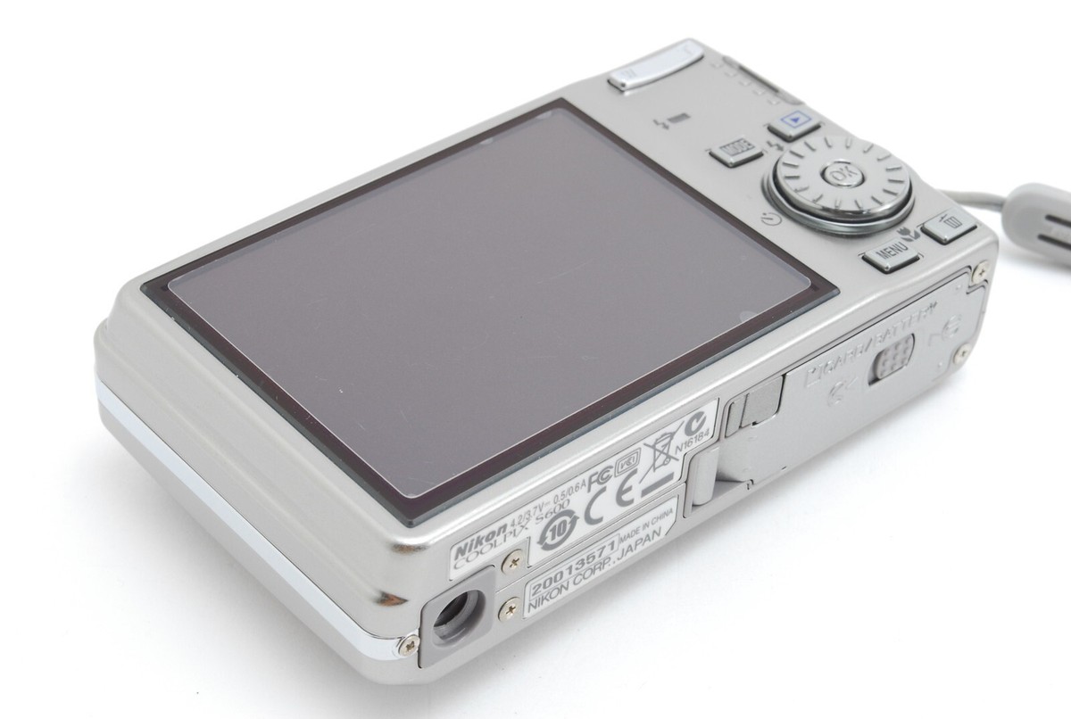 Nikon COOLPIX S600シルバー MINT in Box] Nikon CoolPix S600 silver 10.0MP Digital Camera From