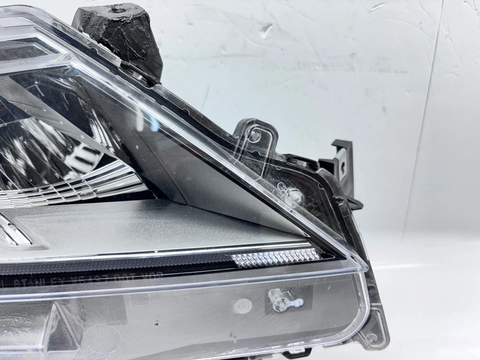 FARO DERECHO OEM MITSUBISHI OUTLANDER SPORT 2020 2021 2022 2023 2024 Foto 2 de 4