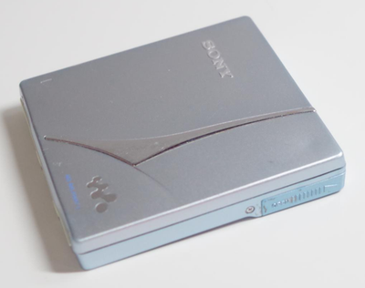 Sony MZ-E720 Silver Walkman MDLP Type-S HD Digital Amp MD Player