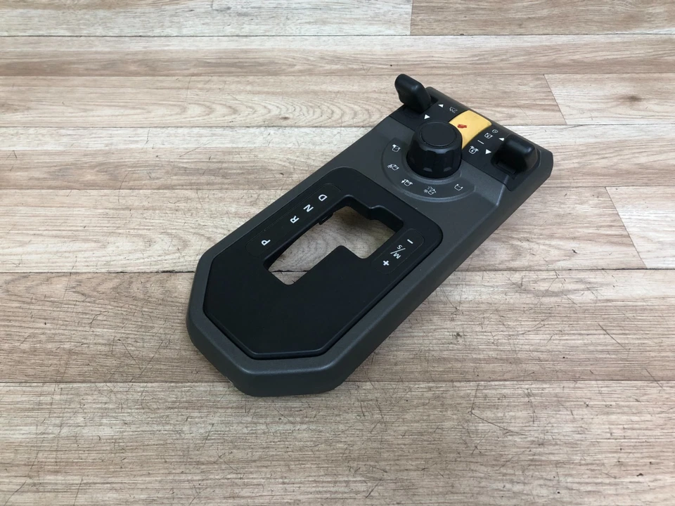 LAND ROVER LR3 OEM FRONT CENTER CONSOLE SHIFTER PANEL TERRAIN SWITCH 05-09 2 Foto 3 de 4