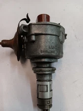 Lucas 4 cylinder distributor s/no 41415 H 45D4 Date 1677