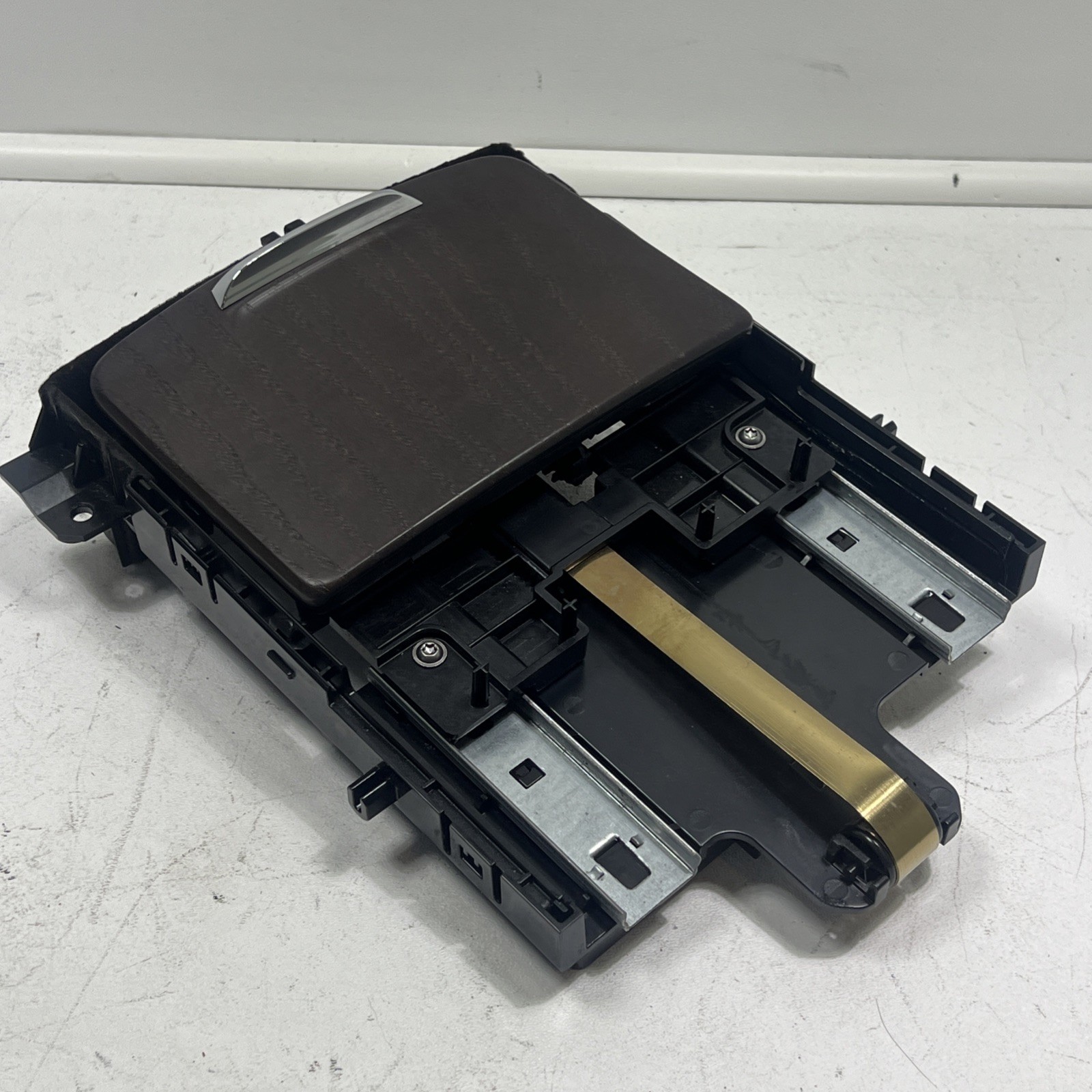 17-20 Maserati Levante M161 Center Console Storage Ash Tray Wood OEM 670048847