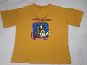aerosmith graphic tee