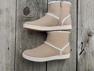 clark cloud steppers Size 8