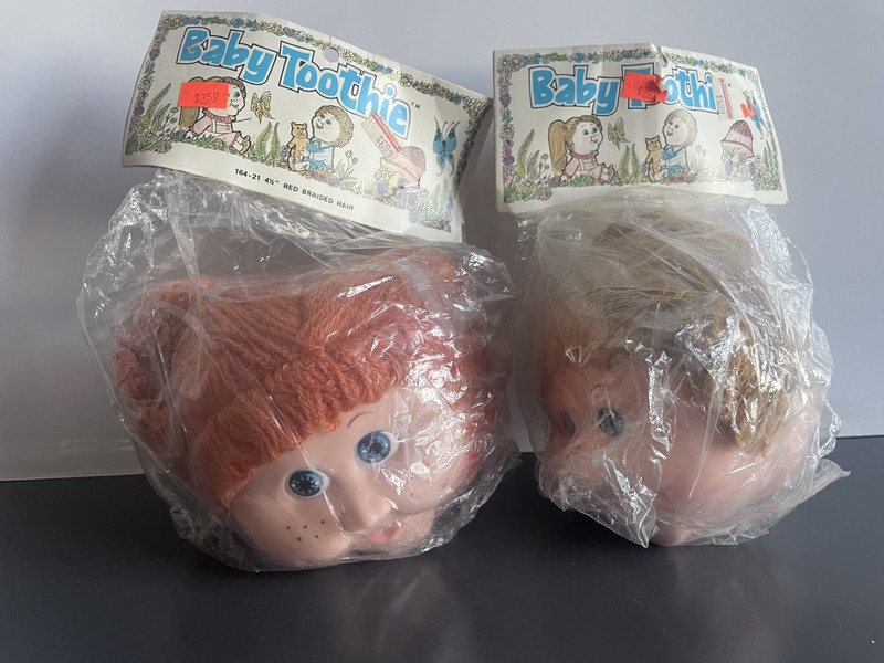 BABY TOOTHIE  Lot-of-2 Heads 4-1/2" DOLL HEAD Red and Brown Hair Mangelsen 1984