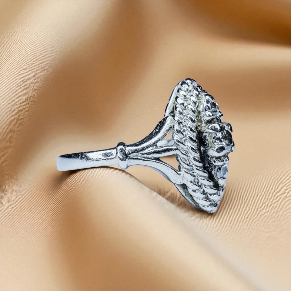 古董钻石戒指 10K 白金 - 装饰艺术时代 - Navette 戒指 - 尺寸 4- 1.7 克 — 第 3/4 张图片