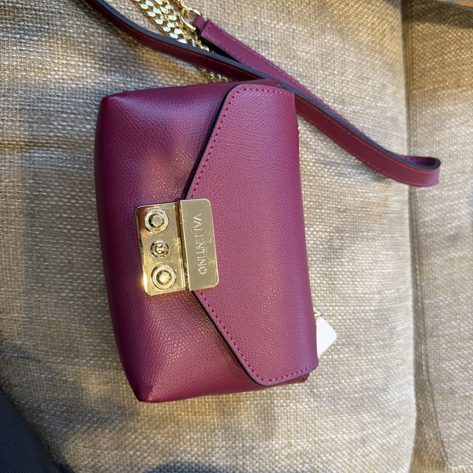 Bandolera de cuero Valentino de Mario Valentino púrpura nueva con defectos Foto 2 de 4