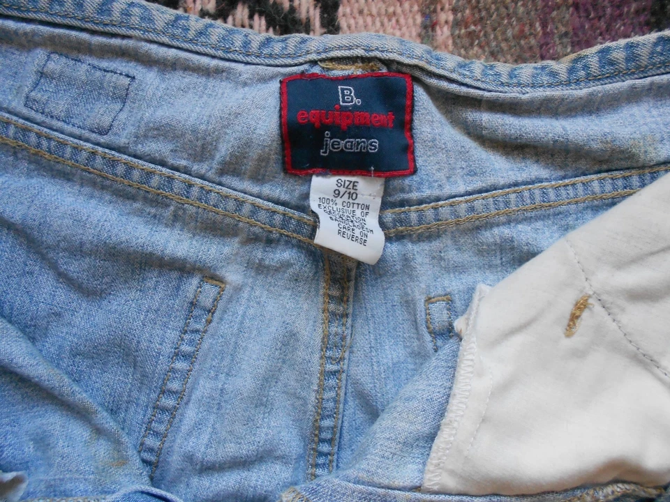 Pantalones cortos de mezclilla con botones para mujer {9/10} Foto 4 de 4