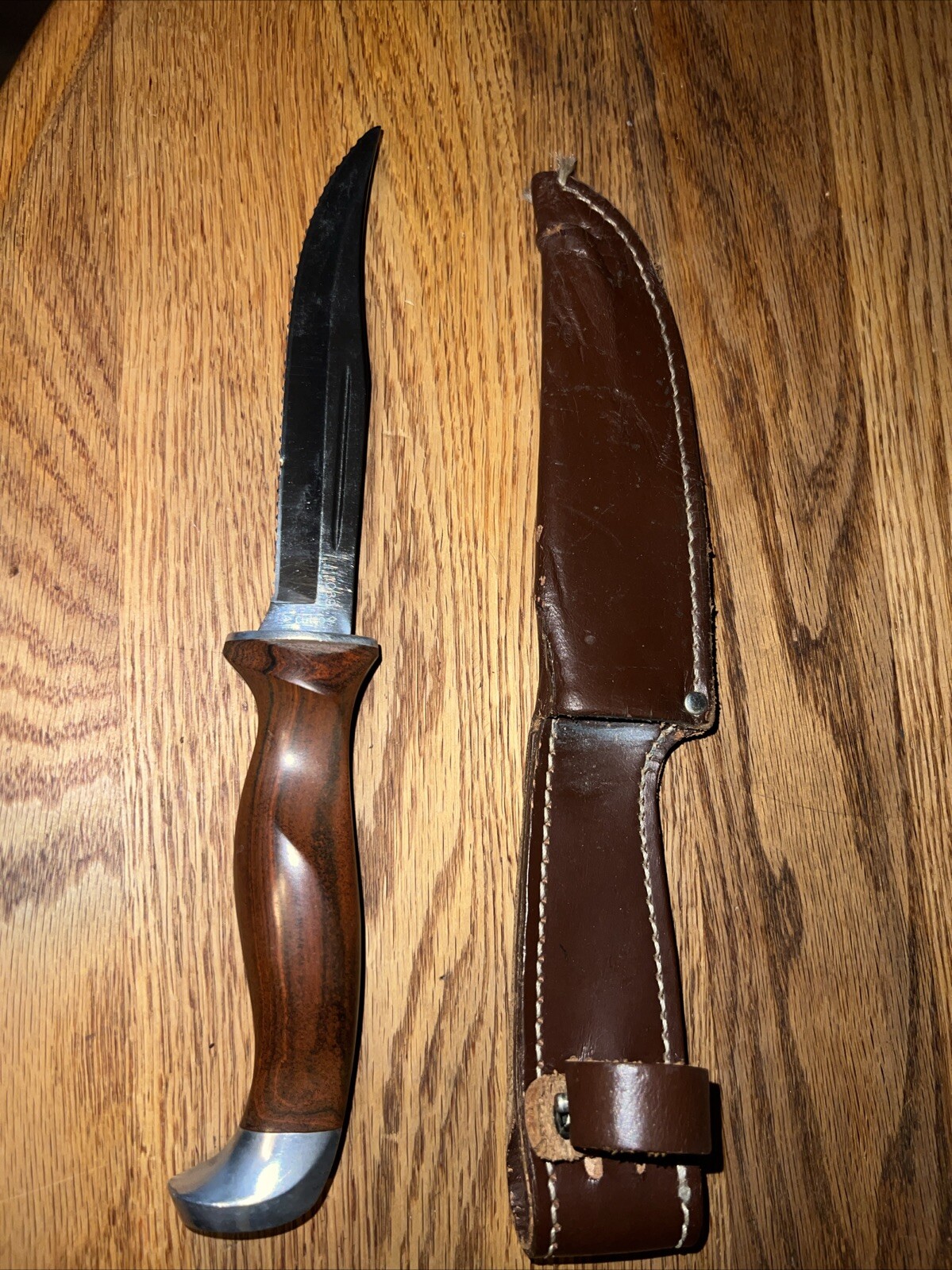 Vintage Cutco Sportsman 1069 HUNTING FISHING Serrated KNIFE w/ Leather