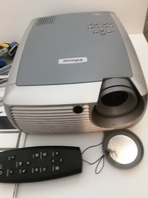 BEAMER  InFocus auch für Laptop