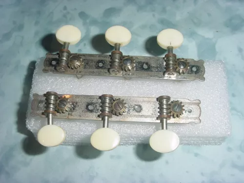 SET OF VINTAGE KLUSON / WAVERLY 3 X 3 GUITAR TUNERS /MOUNTING SCREWS /ORIGINAL