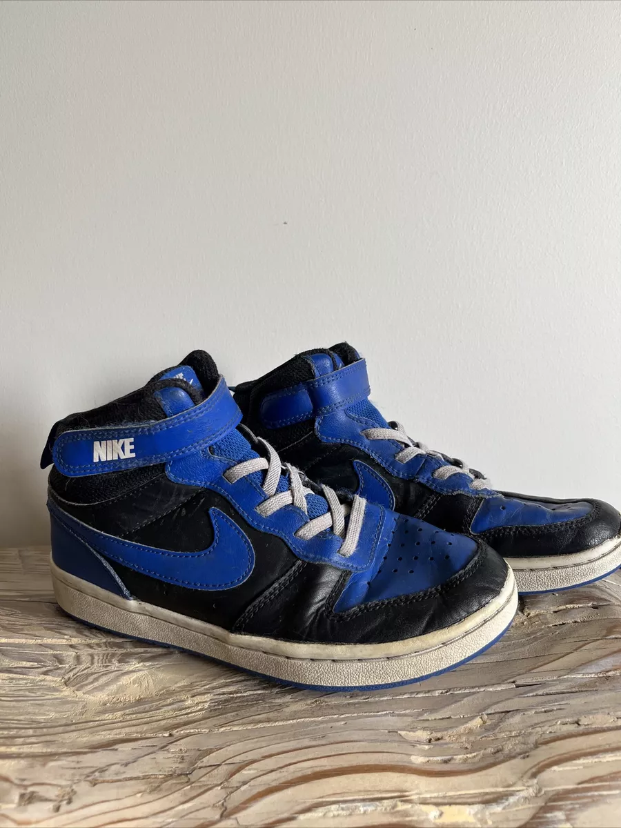 Old school nike shop shoes high tops
