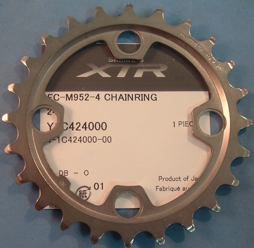 Pignon Shimano XTR M952 46 Dents – 112 BCD – VTT 3x8/9 Vitesses – Neuf (2002)