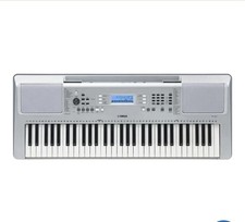 Yamaha YPT370 61-key Portable Keyboard and X-Stand Keyboard  Bench Black