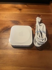 Apple A1392 MC414LL/A  AirPort Express Base Station Wireless Router - White