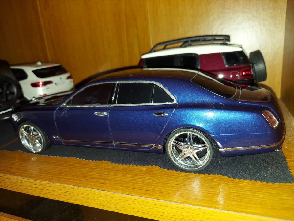 Bentley Mulsanne Speed 1 18 Diecast Car Blue. Customized Version - Image 3 of 3