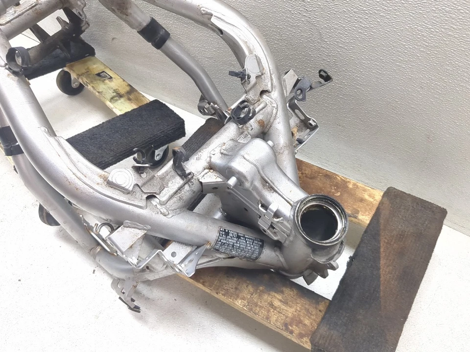 07-09 Chasis cuadro principal Kawasaki Versys 650 KLE650 CLN recto Foto 2 de 4