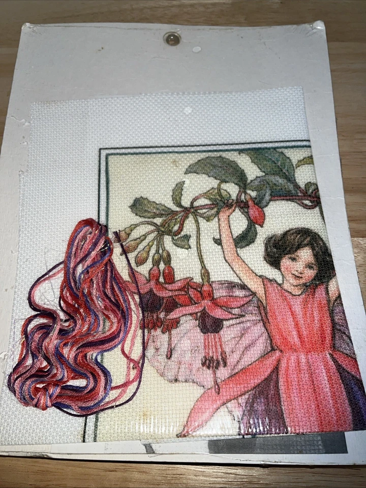 Kit de punto de cruz Flower Fairies 1997 The Fuchsia Fairy 5513 Cicely Mary Barker Foto 3 de 3