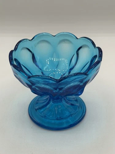 Vintage Anchor Hocking Fairfield Blue Glass Pedestal Candy Dish Compote