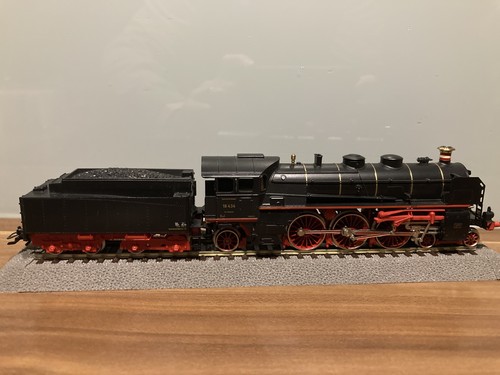 Märklin Dampflokomotive BR 18 der DRG - Spur H0 (3518) - Analog | Condition: Gebraucht