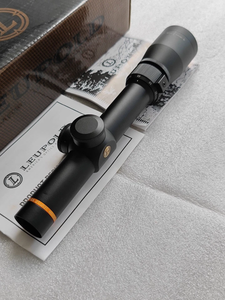 Mira telescópica de velocidad a prueba de golpes Leupold 1,5-5x con retícula dúplex para caza Foto 3 de 4