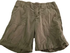 Sanctuary Clothing Los Angeles Shorts Size 26  Green Solid Bermuda