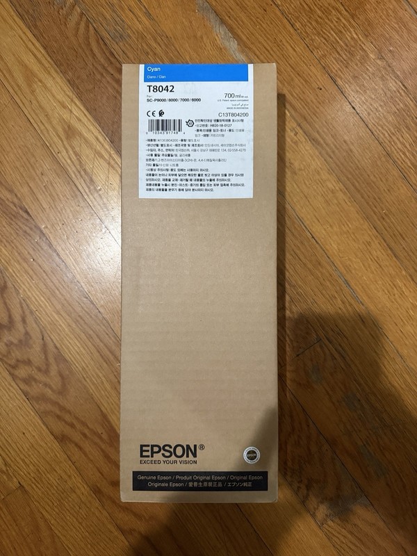 Epson T8042 Cyan Ink Cartridge SureColor P9000 P8000 P7000 P6000 700mL