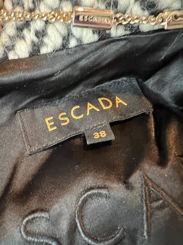 Escada Black & Ivory Belted Mohair & Wool Blend Coat Size 38 US 8 Style 5021525 - Picture 15 of 18