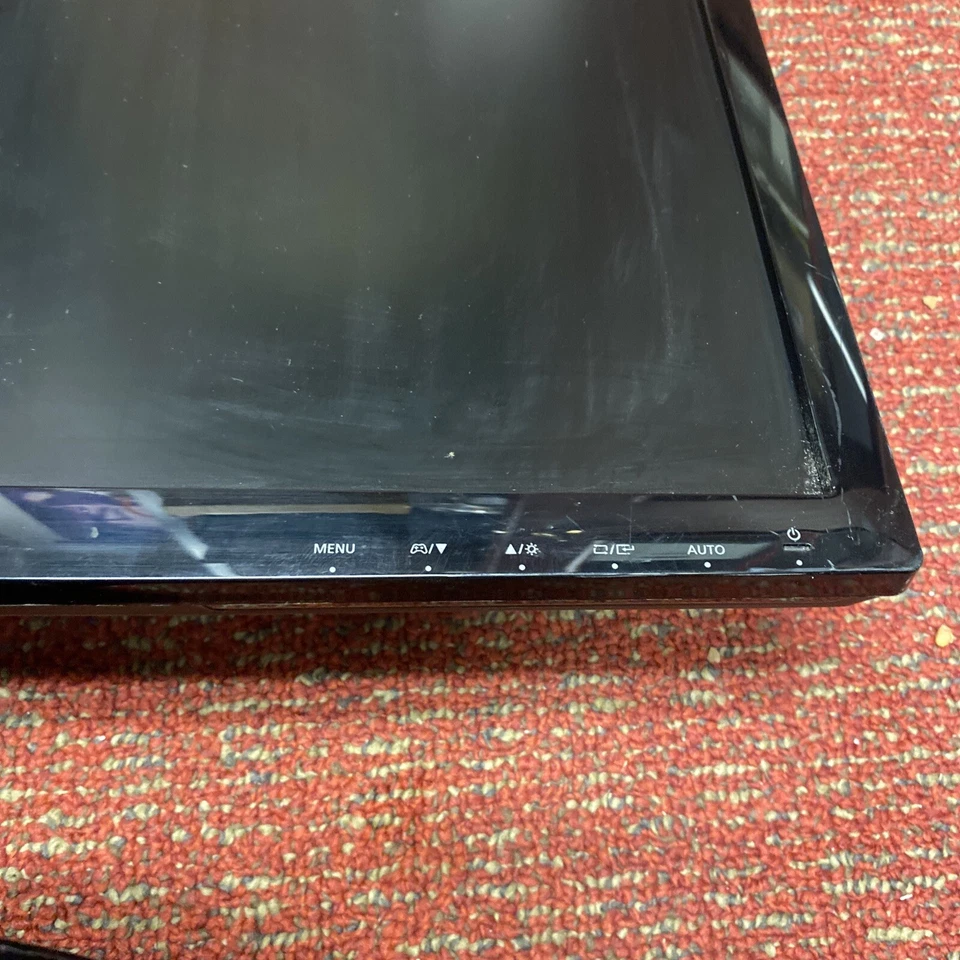 Samsung S22D300NY 22" LED Monitor 1920x1080 No Cable - Image 2 of 3