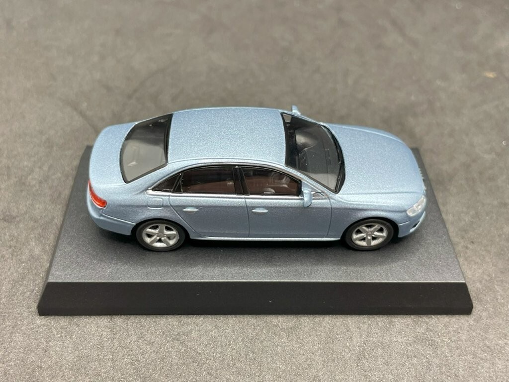 Kyosho 1/64 Audi 2 collection Audi A4 Blue diecast model car