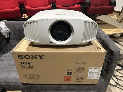 Sony VPL-VW270ES 4K 3D UHD Projektor Beamer Weiß 