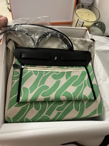Hermes Herbag 31 with box and receipt