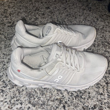 ON Cloudswift 3 Womens 6 Triple White Running Shoes Athletic Sneakers Walking