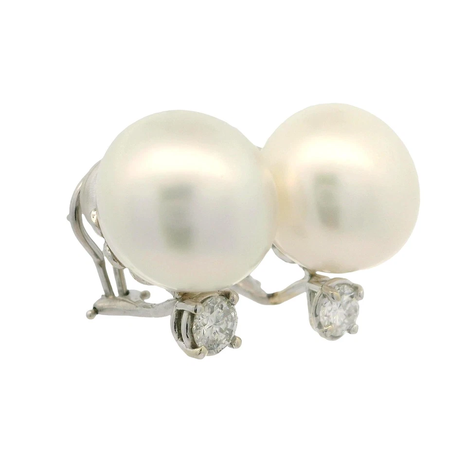 Pendientes de botón grandes de oro blanco macizo de 16,4 mm de perlas blancas de 0,95 quilates con diamantes Foto 4 de 4