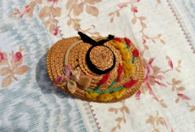 Chapeau Poupée Ancienne Paille Tressée Monaco Brodé Fleurs Années 1920