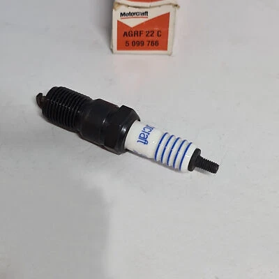 BUJÍA DE ENCENDIDO FORD COURIER - ESCORT - FIESTA - KA MOTORCRAFT PARA 5099766 - Imagen 1 de 4