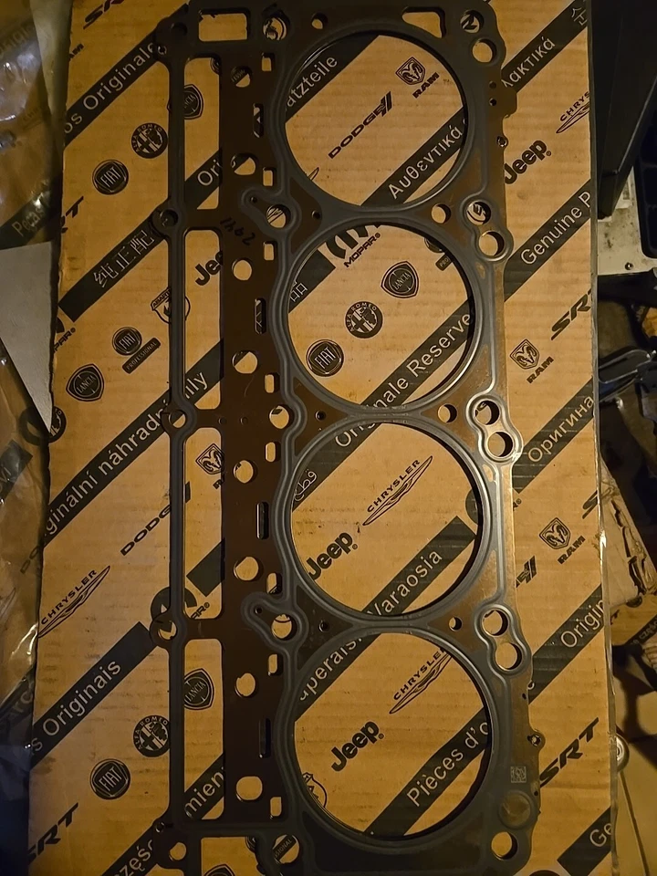 Kit de juntas de culata Ram 2500/3500/4500 6,4. Incluye 05045477ab/05045476AB Foto 3 de 4