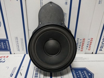 vw passat subwoofer