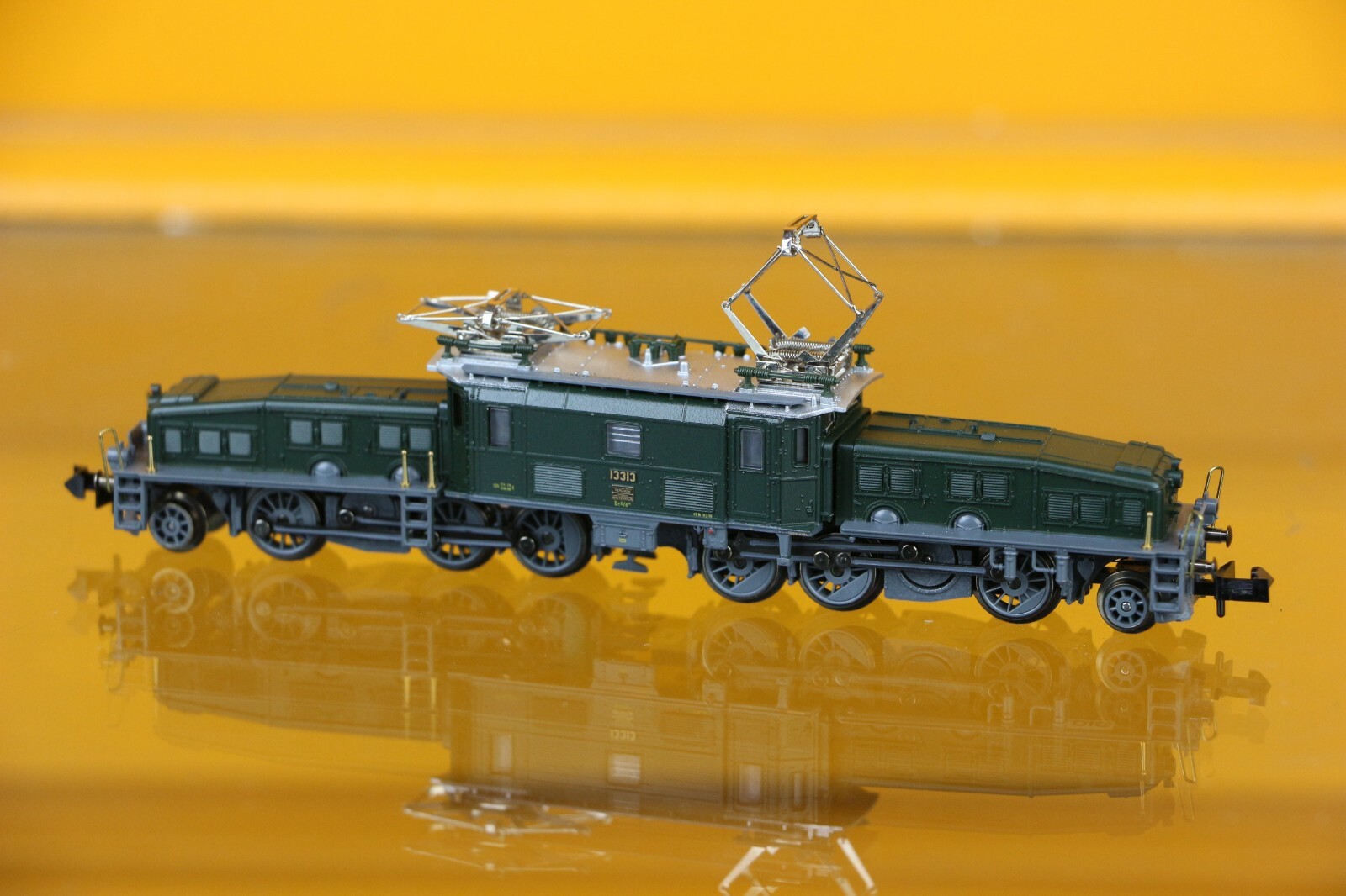 Minitrix 12798 Electric Locomotive 'Crocodile' Be6/8III SBB ep 3 + DCC decoder