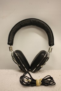 bowers & wilkins p3