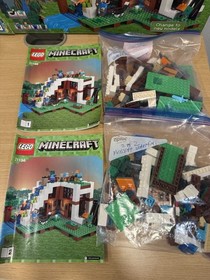 LEGO Minecraft The Waterfall Base 21134 Nearly Complete w/ Instructions