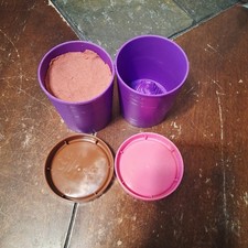 Kinetic Sand Scented Chocolate With Swirl Forms And 2 Small Containers