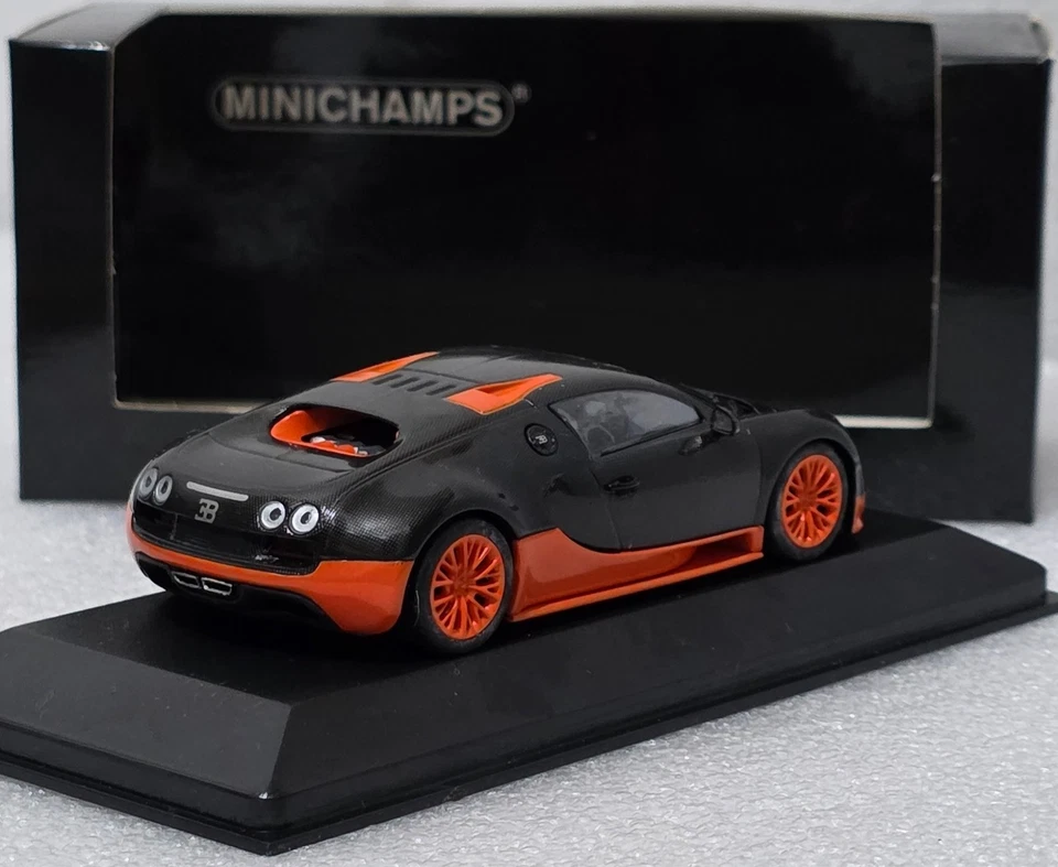 Bugatti Veyron Super Sport 2010 World Record Ed. 1:43 Minichamps 400110840 (15) - Image 2 of 4