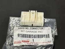 Toyota Lexus Scion OEM 90980-11877 25-way Connector Plug Housing NEW GENUINE