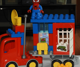 Lego Duplo Spiderman Truck Adventure Set 10608 DC Marvel Missing Goblin Figure